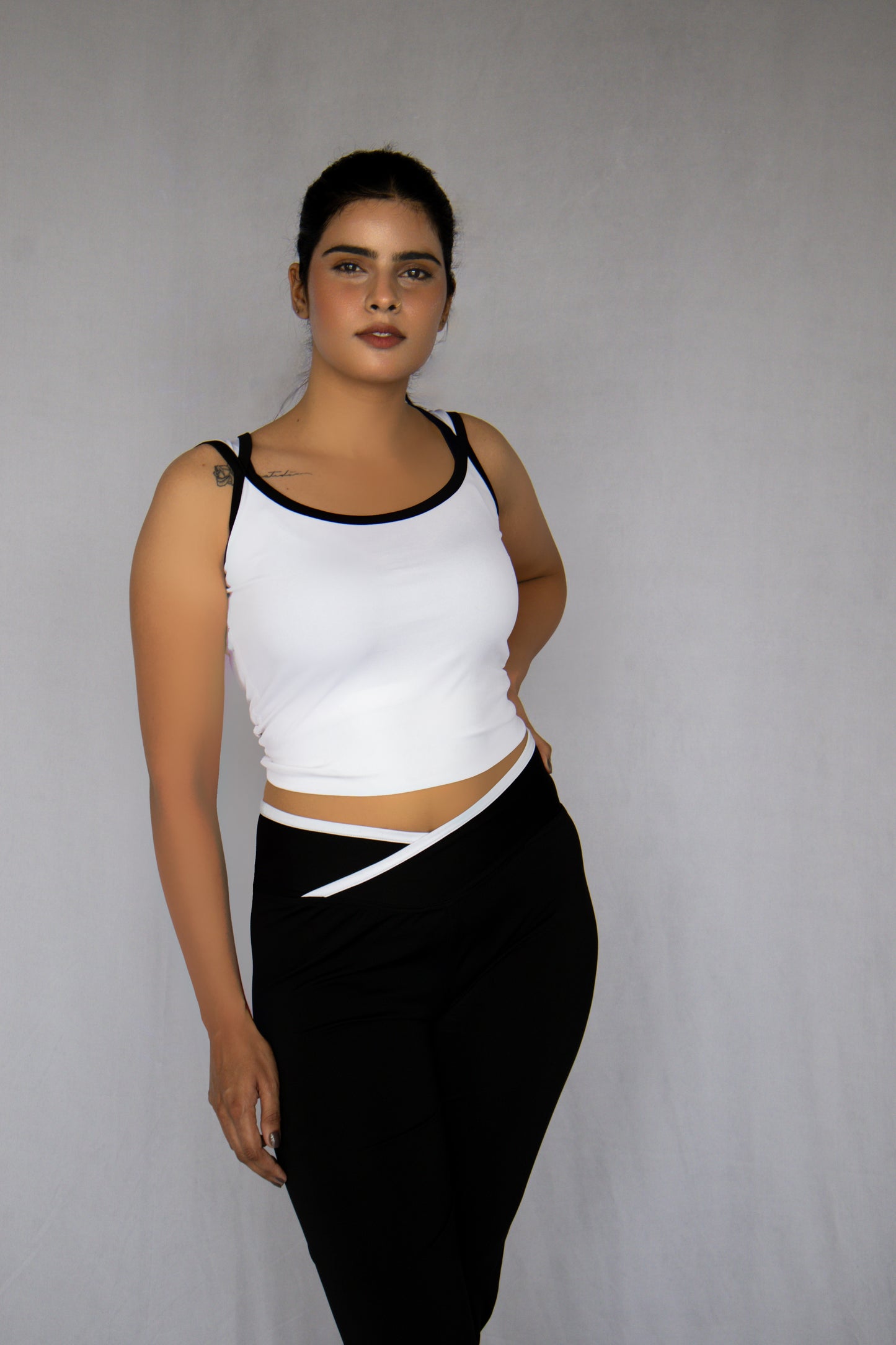 Sculpting Contrast top - Buttermilk